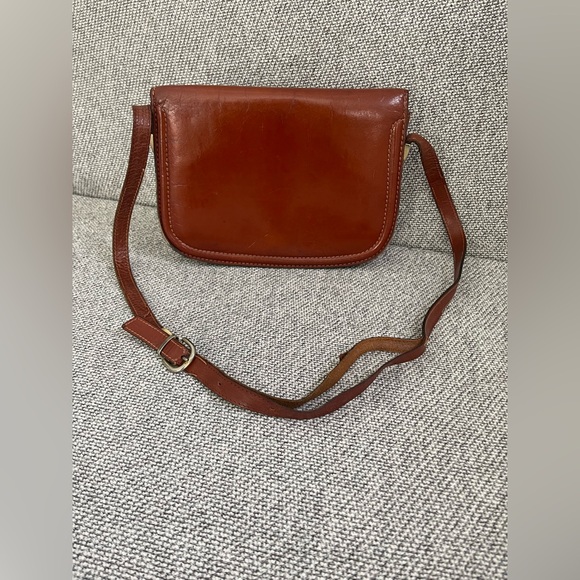 Handbags - Vintage Leather Made in Florence Elegant Brown Crossbody Bag
